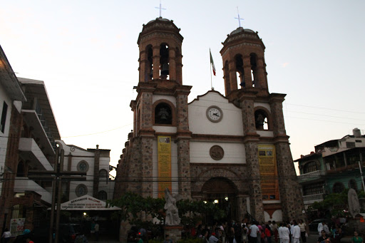 Parroquia de San Miguel Arcángel, Emiliano Zapata 199, Centro Pitillal, 48290 Puerto Vallarta, Jal., México, Institución religiosa | JAL