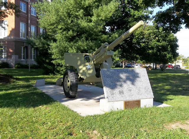 Veteran's monument, Ozark, Missouri