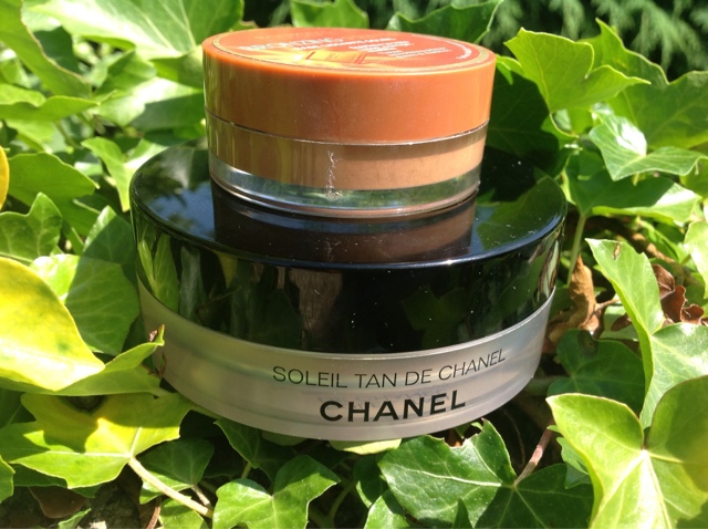 The Non-Blonde: Chanel- Soleil Tan de Chanel Bronzing Makeup Base