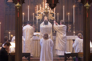 Eucharist at the high church St. Paul the Apostle, Savannah