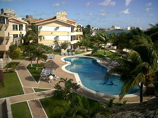 Coral Mar, Pok-ta-pok, Zona Hotelera, 77500 Cancún, Q.R., México, Edificio de apartamentos amueblados | ZAC