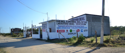 Laboratorio Diesel Control del Istmo, Calle De Venecia juchitan, Las flores, 70001 Oaxaca, Oax., México, Taller de reparación de tractores | OAX