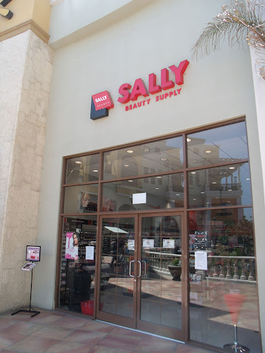 Sally Beauty Supply, Blvd. Agua Caliente #11999 Local 102, Hipodromo Agua Caliente, 22024 Tijuana, B.C., México, Tienda de productos de belleza | BC