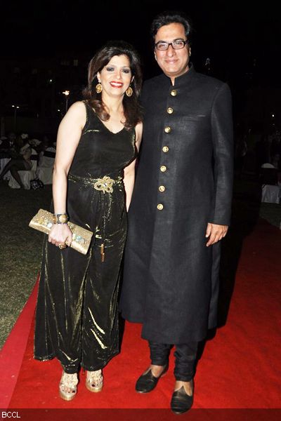 Ghazal singer Talat Aziz with wife Bina during 'Namaste America' event, held in Mumbai on January 21, 2013. (Pic: Viral Bhayani)