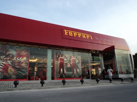 Store Ferrari