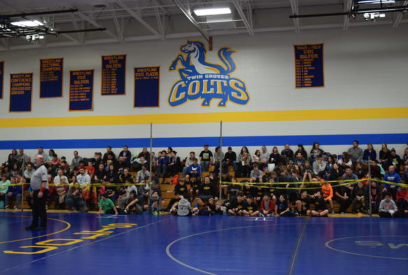Gymnasium filled with Colts students