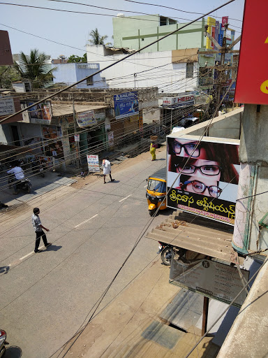 Srinivasa Opticians, Near Raj Theatre,, Nunepalle Rd, Nandyal, Andhra Pradesh 518501, India, Optometrist_Shop, state AP
