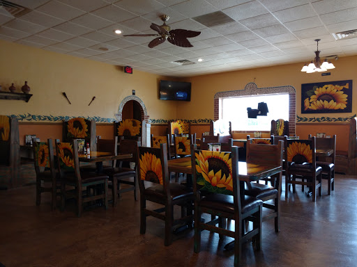 Mexican Restaurant «Los Girasoles», reviews and photos, 101 West St, Grinnell, IA 50112, USA