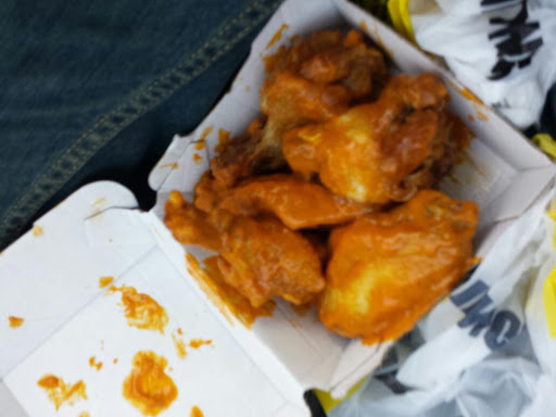 Chicken Wings Restaurant «Buffalo Wild Wings», reviews and photos, 402 Randall Rd, South Elgin, IL 60177, USA