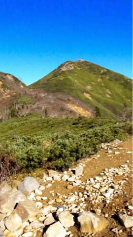 ミノブチ岳から見た俎嵓 ミノブチ岳から見た俎嵓