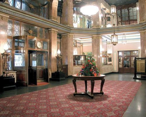 Britannia Adelphi Hotel