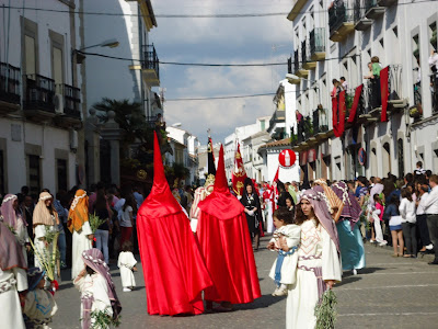 Imagen del desfile procesional del domingo de Ramos del 2011 en Pozoblanco. Foto: Pozoblanco News, las noticias y la actualidad de Pozoblanco (Córdoba). Prohibido su uso y reproducción * www.pozoblanconews.blogspot.com