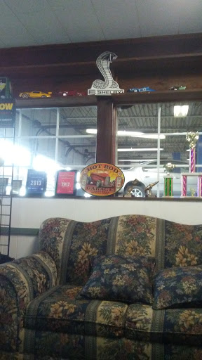 Auto Repair Shop «Sir Wrench Performance and Auto Repair», reviews and photos, 705 W Market St, Warren, OH 44481, USA