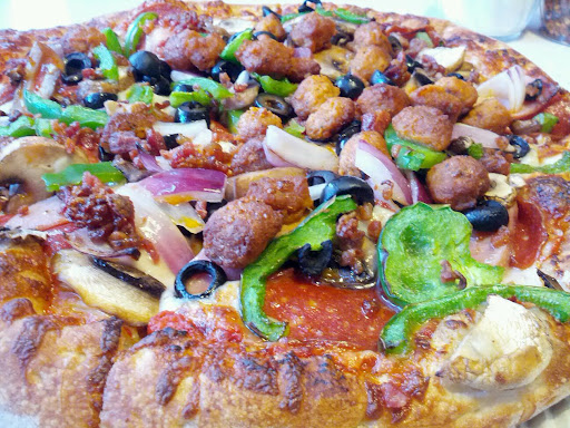 Pizza Restaurant «Lamppost Pizza», reviews and photos, 8065 Elk Grove Florin Rd # 100, Sacramento, CA 95829, USA