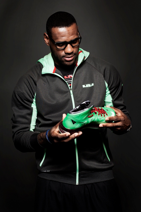 Nike LeBron X Cutting Jade China Edition and its Special Package