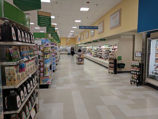 Supermarket «Publix Super Market», reviews and photos, 610 Eglin Pkwy NE, Fort Walton Beach, FL 32547, USA