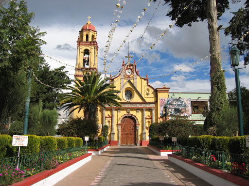 Parroquia La Asunción de María, San Francisco 11, Cacalomacan, 50250 Cacalomacán, Méx., México, Iglesia católica | EDOMEX
