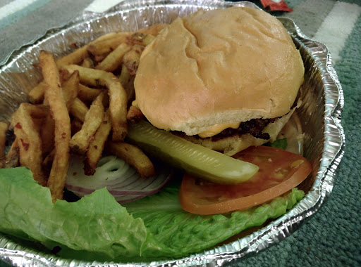 Hamburger Restaurant «Burger It Up», reviews and photos, 146 Knickerbocker Ave, Brooklyn, NY 11237, USA