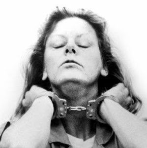 Torturadora de Hombres Autor de Mujeres Asesinas Web
