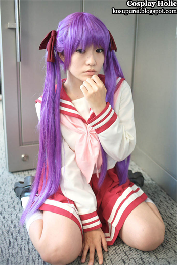 lucky star cosplay - hiiragi kagami