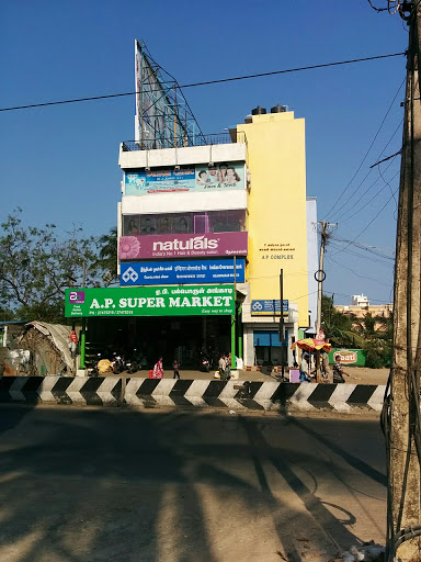 NATURALS, 1/4, Second Floor, Rajiv Gandhi Salai, OMR Road, Above AP Super Market, Kelambakkam, Chennai, Tamil Nadu 603103, India, Beauty_Parlour, state TN