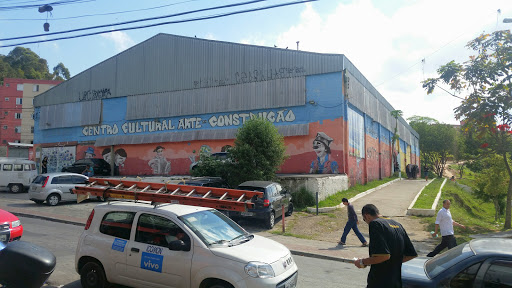 Instituto Pombas Urbanas, Av. dos Metalúrgicos, 2100 - Cidade Tiradentes, São Paulo - SP, 08471-000, Brasil, Teatro, estado São Paulo