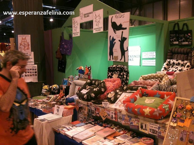 Esperanza Felina en la Feria 100x100 Mascota. Sábado 25 de Mayo 2013. Madrid - Página 4 IMG_0414
