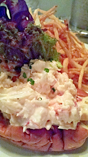 The Pearl Lobster Roll w/Shoestring Fries at Pearl Oyster Bar, NY