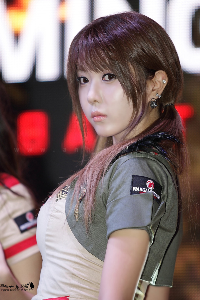 Showgirl G-Star 2012: Heo Yoon Mi - Ảnh 50