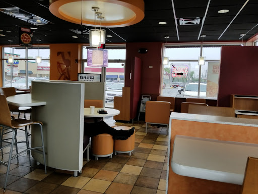 Mexican Restaurant «Taco Bell», reviews and photos, 638 S Oyster Bay Rd, Hicksville, NY 11801, USA