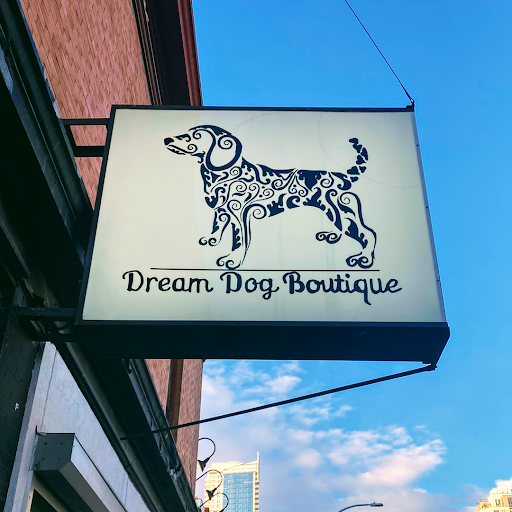 Dream Dog Boutique logo