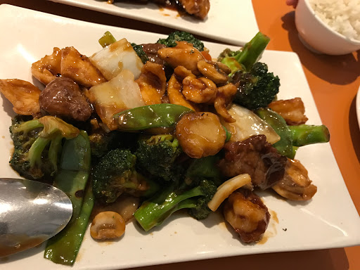Restaurant «Noodle King Restaurant», reviews and photos, 12705 New Hampshire Ave, Colesville, MD 20904, USA
