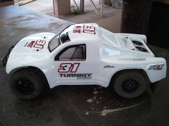 Turnigy SCT 2WD aka le clône de l'ultima sc 2013-04-07+18.14.55