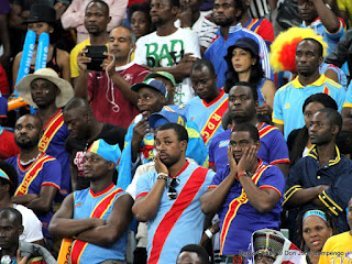 La déception de supporteurs congolais après le nul : 1-1 contre le Mali le 28/01/2013 à Durban en Afrique du Sud. Radio Okapi/ © Don John Bompengo