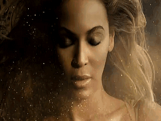 Beyoncé > Fragancias 'Heat'/'Pulse'/'Rise' (#1 Selling Celebrity Fragrance Line) - Página 7 219594100