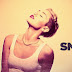 Miley Cyrus no Saturday Night Live: Esquetes, Paródias e Performances de "Wrecking Ball" e "We Can't Stop"!
