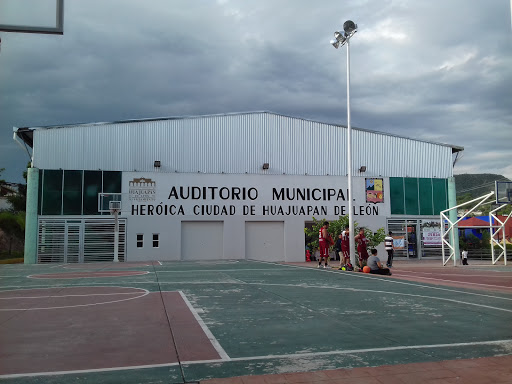 Polideportivo (Auditorio Municipal), Río Balsas 8A, La Merced, 69006 Heroica Cd de Huajuapan de León, Oax., México, Programa de salud y bienestar | OAX