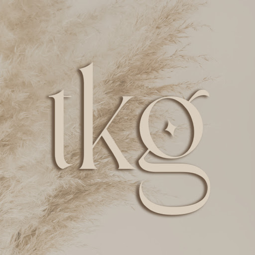 Top Knots & Gloss logo