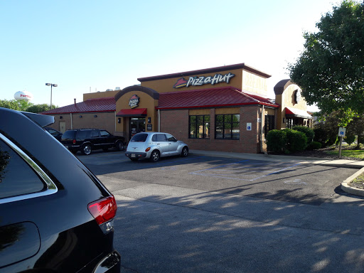 Pizza Restaurant «Pizza Hut», reviews and photos, 6159 US-6, Portage, IN 46368, USA