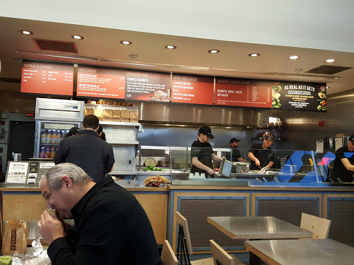Mexican Restaurant «Chipotle Mexican Grill», reviews and photos, 112 Commerce Way, Woburn, MA 01801, USA