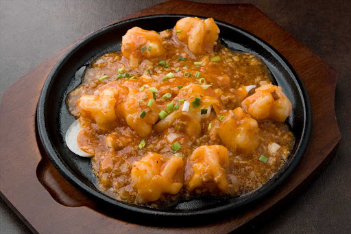 「頂点石焼麻婆豆腐」なら陳家私菜 新宿店