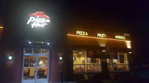 Pizza Restaurant «Pizza Hut», reviews and photos, 2527 Freemansburg Ave, Easton, PA 18045, USA