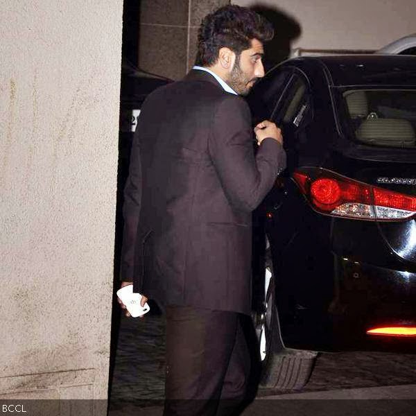 Arjun Kapoor dressed in formals leaves after attending Karan Johar's party, held in Mumbai. (Pic: Viral Bhayani)