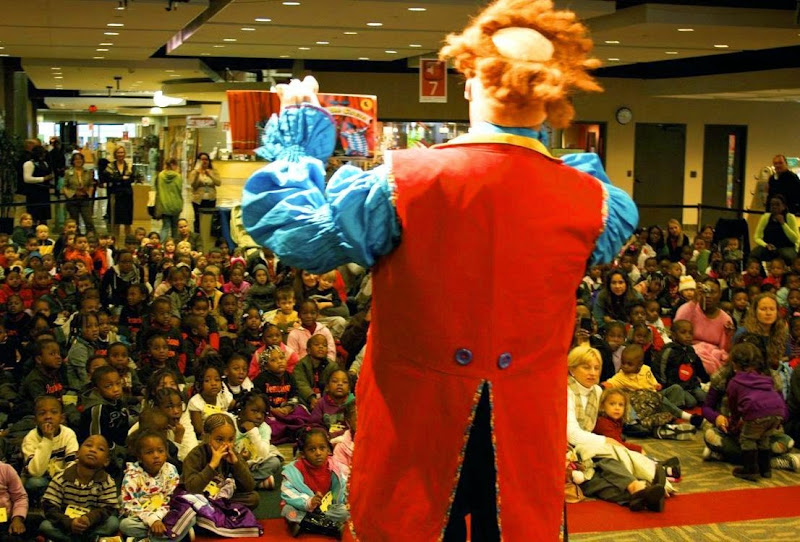  Free Reading with Ringling Clowns at the Library