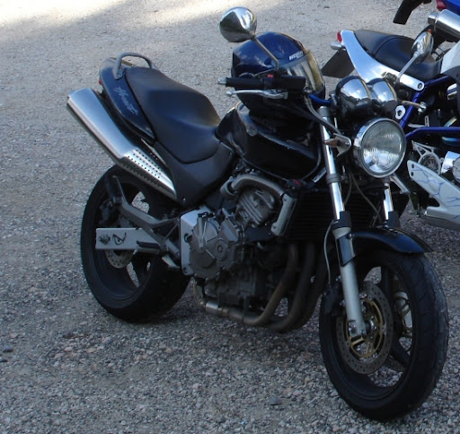 nera e con qualche acciacco nera e con qualche acciacco