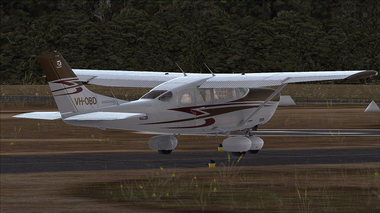 Cessna Carenado CT206H Stationair & FTX Au Aeropelican (YPEC). 2013-8-31_0-49-20-286