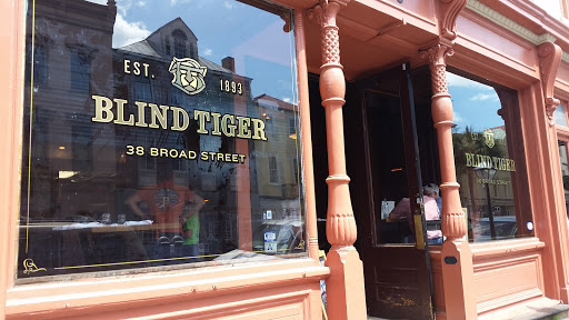 Pub «Blind Tiger Pub», reviews and photos, 36-38 Broad St, Charleston, SC 29401, USA