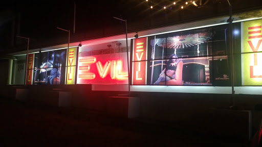 Evil Mens Club, Calle Paseo de Los Insurgentes 2114-A, Lomas del Sol, 37150 León, Gto., México, Vida nocturna | GTO