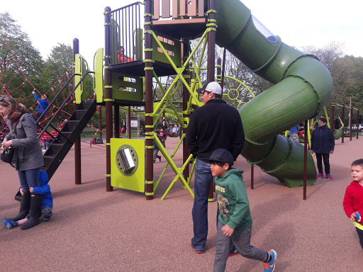 Park «Independence Park», reviews and photos, 3945 N Springfield Ave, Chicago, IL 60618, USA