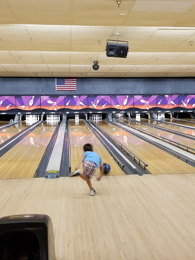 Bowling Alley «AMF Galaxy East Lanes», reviews and photos, 3225 SE Maricamp Rd, Ocala, FL 34471, USA